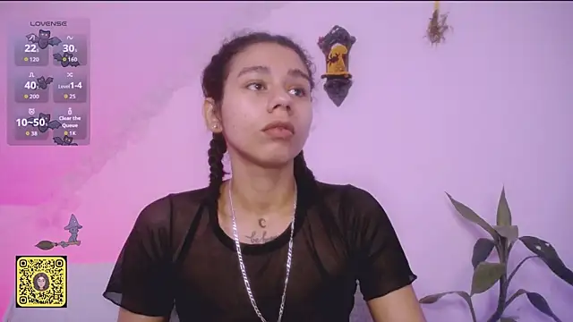 Snapshot of Nocturnawitch chatting on October 14, 1:30 am Nocturnawitch online show from October 14, 1:30 am