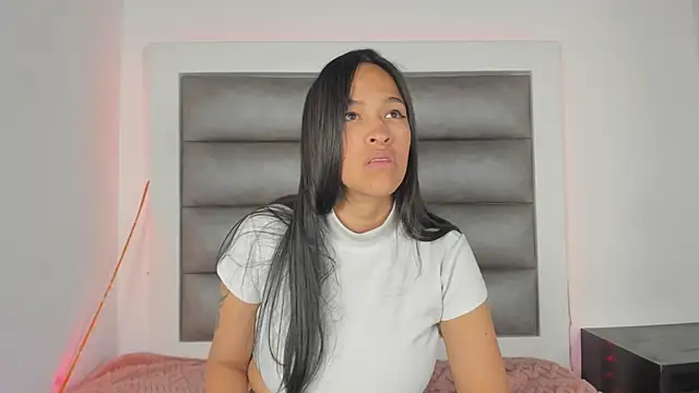 Andrea brunnette online show from October 7, 1:37 pm