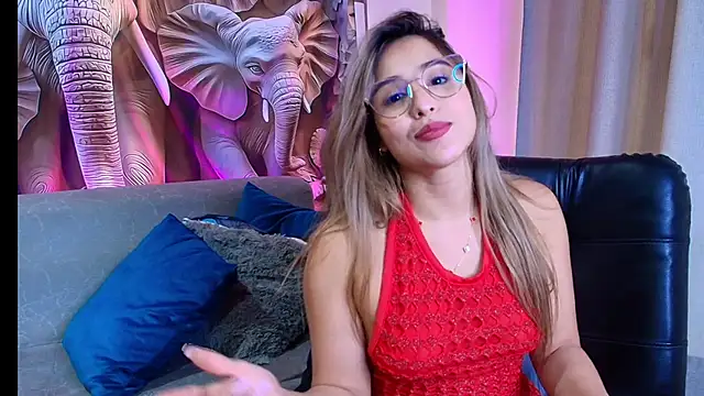 Sophie Janner online show from December 18, 9:19 pm