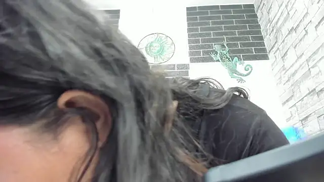Snapshot of Sandra_Milf_love chatting on September 25, 3:49 am Sandra Milf love online show from September 25, 3:49 am