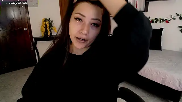 Mia 1120 online show from October 30, 7:59 pm