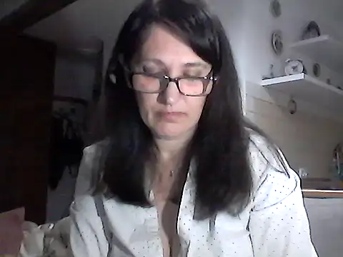 Elena48324 online show from April 1, 6:05 pm