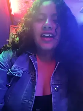 Yaya watson online show from December 17, 11:20 pm