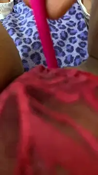 Esmeralda-berrys online show from July 14, 2:05 am