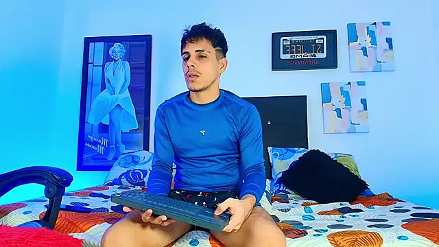 Luke Stone online show from October 27, 9:42 pm