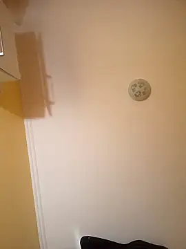 agusttt2667 online show from January 15, 7:31 pm