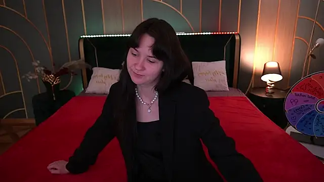 Snapshot of BerryDiva chatting on October 14, 8:00 pm BerryDiva online show from October 14, 8:00 pm