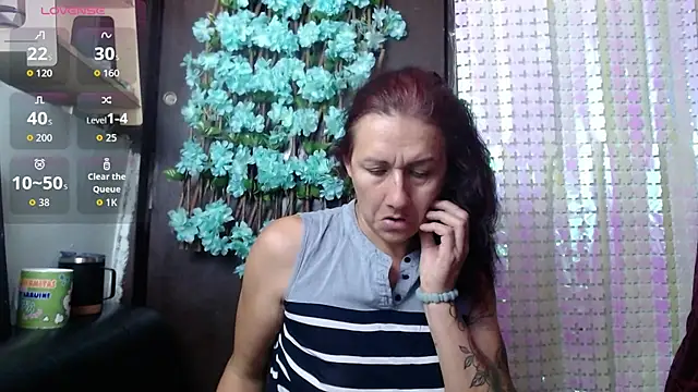 Snapshot of darling_hott chatting on September 26, 9:18 am darling hott online show from September 26, 9:18 am