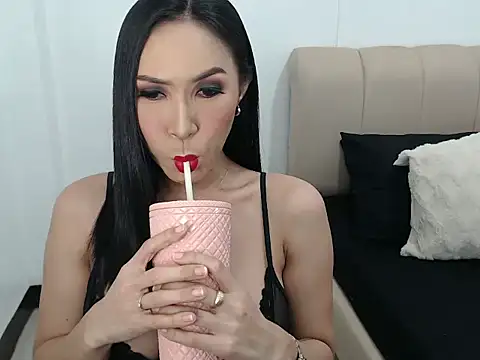 AnnaHarvatera online show from November 21, 6:15 am