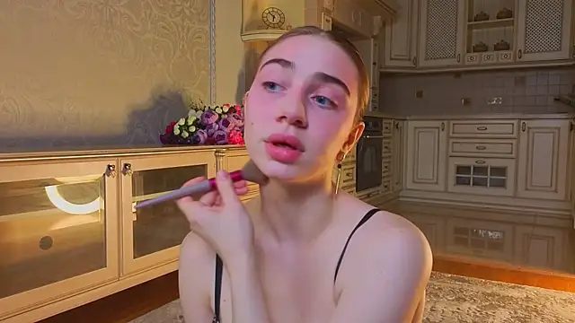 EadlinGillim online show from September 24, 3:38 am