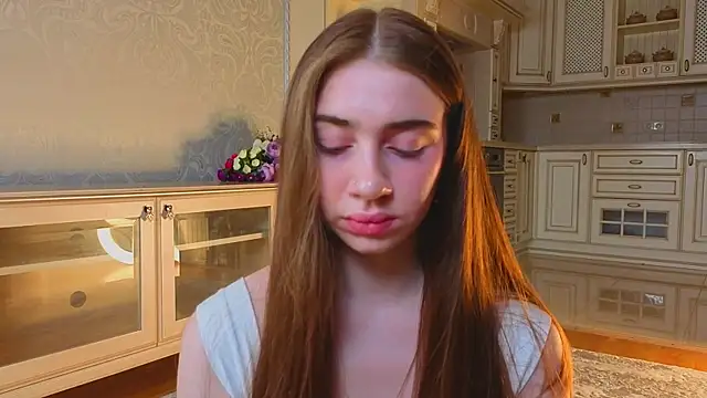 EadlinGillim online show from September 22, 3:05 am