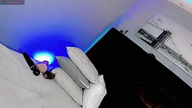 Baby-Isa online show from April 6, 5:19 am