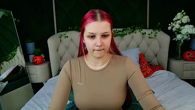 Wilda Foster online show from November 2, 6:50 am