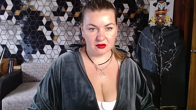 NikaSkylink online show from April 9, 6:30 am