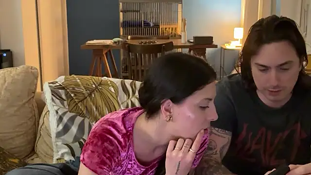 Airelle online show from March 13, 7:37 pm