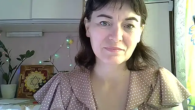 Krystal 82 online show from September 23, 10:57 am