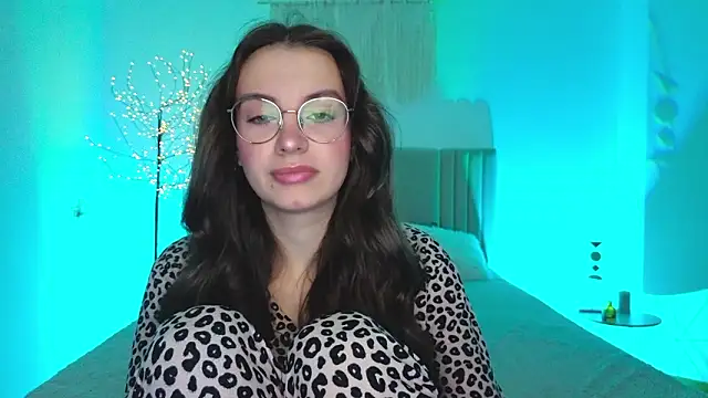 Real cutie1 online show from March 11, 2:20 pm