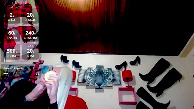 blondehot5v online show from October 1, 12:21 pm