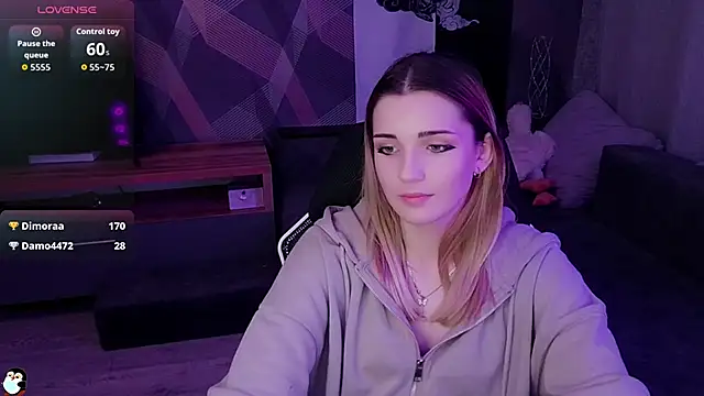 Sandy Belle online show from November 14, 8:09 pm