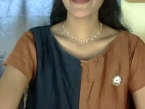 Snapshot of zara_Khan0 chatting on September 18, 3:10 pm zara Khan0 online show from September 18, 3:10 pm