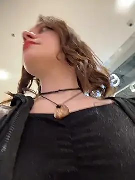 lucy-joy online show from January 18, 9:38 am