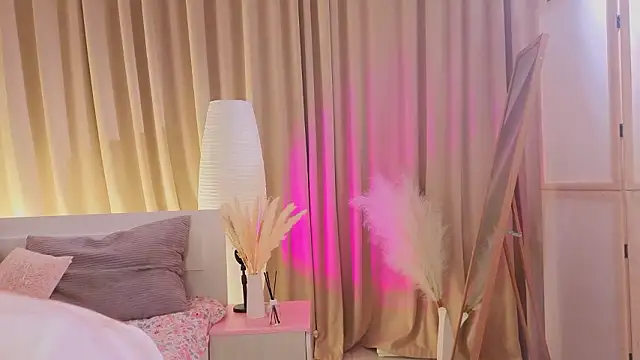 AvrilLeMell online show from February 26, 9:03 pm