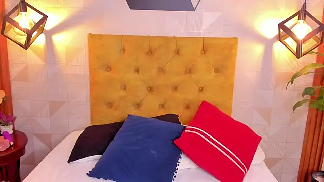 violet sweet19 online show from April 18, 11:56 am