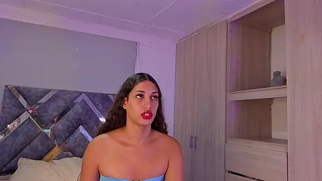 candice777 online show from April 15, 4:07 pm