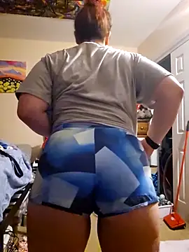 Snapshot of nuttiebuddy1 chatting on September 18, 3:16 am nuttiebuddy1 online show from September 18, 3:16 am