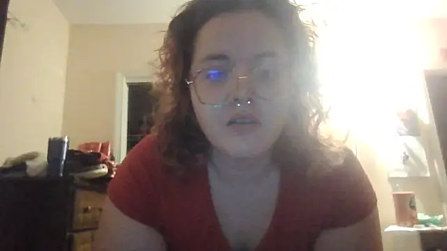 Snapshot of nuttiebuddy1 chatting on October 9, 8:18 am nuttiebuddy1 online show from October 9, 8:18 am