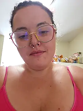 Snapshot of nuttiebuddy1 chatting on September 8, 7:35 pm nuttiebuddy1 online show from September 8, 7:35 pm