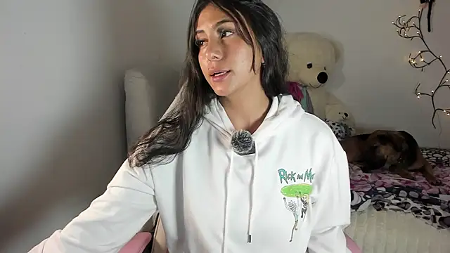 Sarahcutexoxox online show from June 5, 7:09 pm