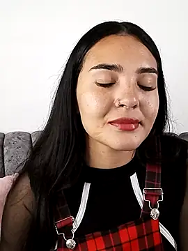 meli  brown online show from October 8, 1:54 am