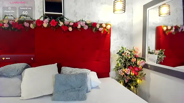 SarahEscobarr online show from October 29, 5:12 am