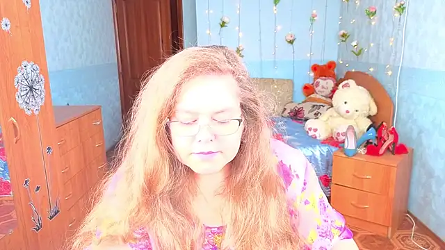 Audrey Aura online show from September 25, 6:56 am