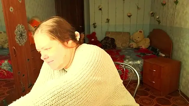 Audrey Aura online show from November 24, 6:04 am