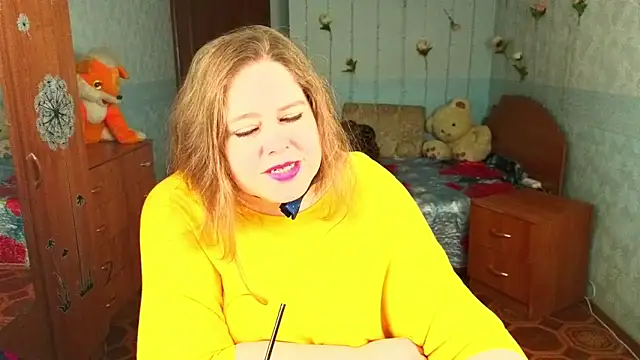 Audrey Aura online show from November 28, 7:00 am