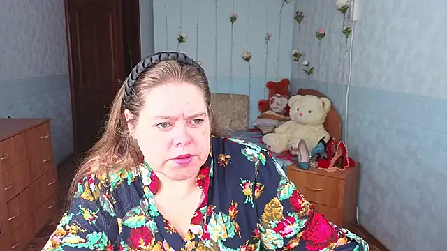 Audrey Aura online show from September 19, 5:06 am