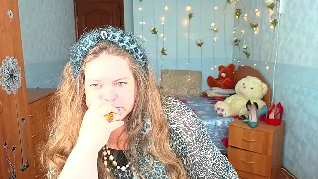 Audrey Aura online show from October 7, 9:57 am