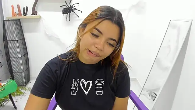 scarlett enjoy1 online show from October 26, 3:18 pm