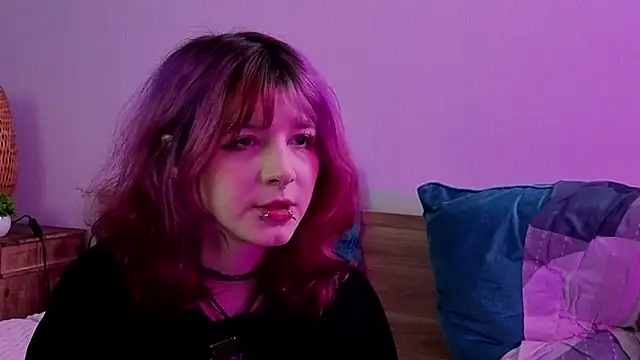 Snapshot of TaiteBeat chatting on September 17, 7:12 pm TaiteBeat online show from September 17, 7:12 pm