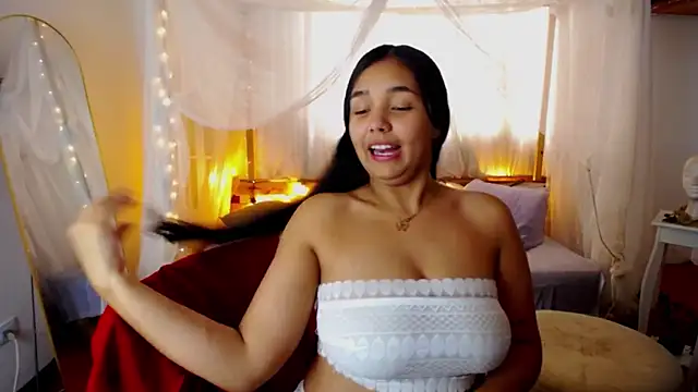 loreaniss online show from November 29, 9:08 pm