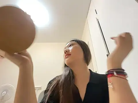 Snapshot of xena0501 chatting on October 2, 4:23 pm xena0501 online show from October 2, 4:23 pm