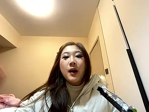 xena0501 online show from January 12, 2:33 pm