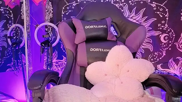 Gaia Gatex online show from February 17, 12:48 pm