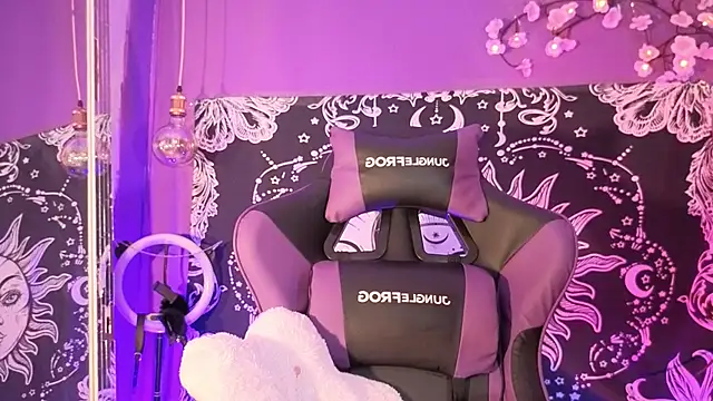 Gaia Gatex online show from February 4, 1:03 pm