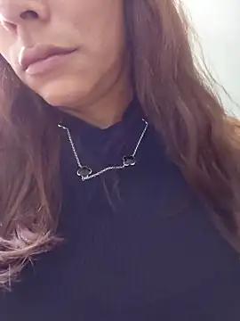 dyjaA online show from March 3, 6:14 pm