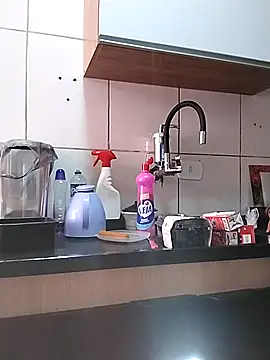 dyjaA online show from September 8, 2:38 pm