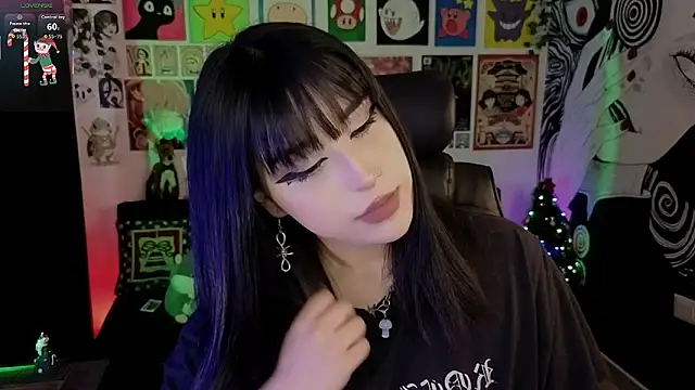 Yuhwan  online show from December 17, 9:41 pm