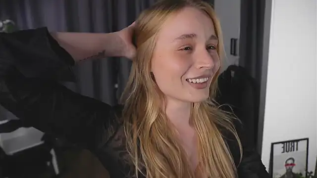 lisa schiele online show from October 21, 8:24 pm